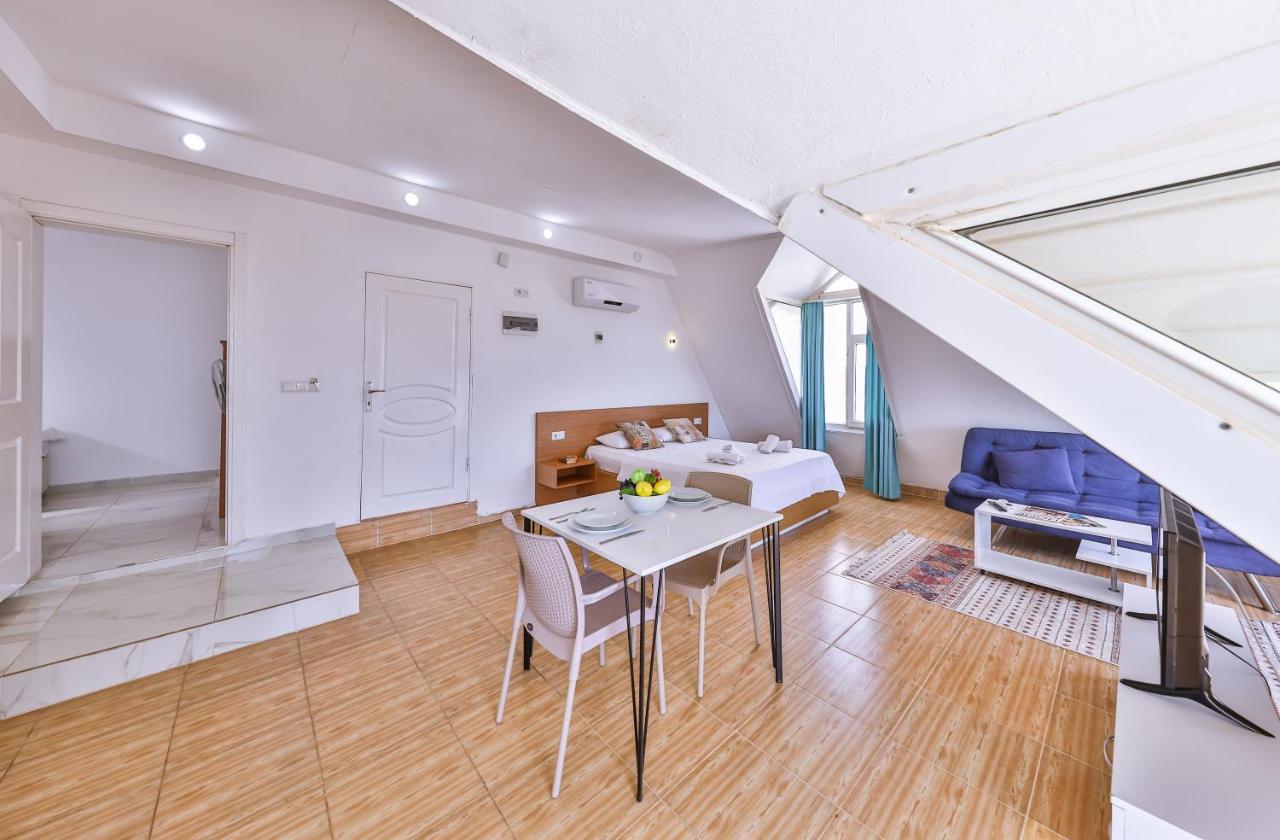 3 House Apart Kas Bagian luar foto